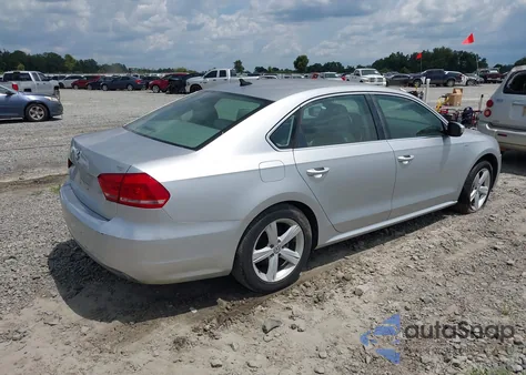 2014 Volkswagen Passat 1.8T Wolfsburg Edition z USA, uszkodzony, nr VIN 1VWAS7A31EC037187
